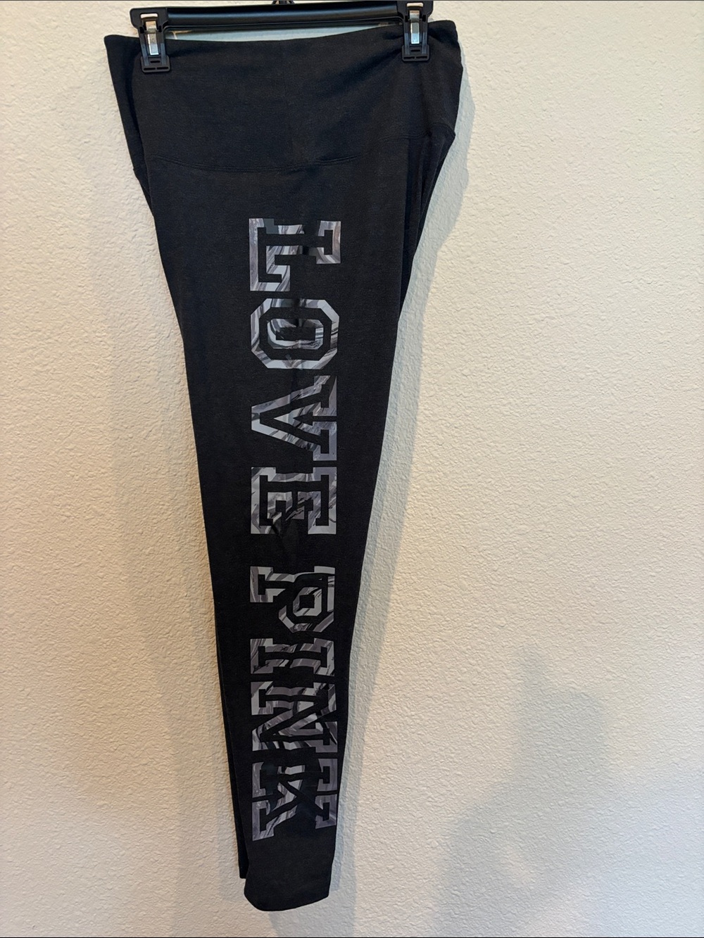 NWOT L PINK Victoria's Secret Charcoal Gray Logo Leggings
